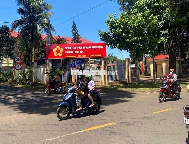 Đất nền mặt nhựa Bình Lộc 5,5x30