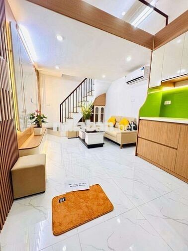 HÓT HIỂM NHỈNH 4 TỶ CÓ NHÀ 5 TẦNG ĐẸP LONG LANH, ĐỐNG ĐA, HÀ NỘI