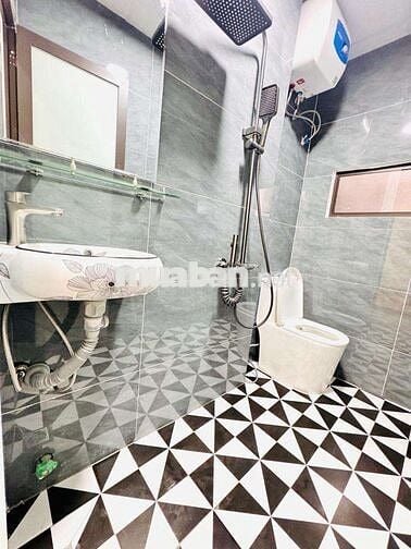 HÓT HIỂM NHỈNH 4 TỶ CÓ NHÀ 5 TẦNG ĐẸP LONG LANH, ĐỐNG ĐA, HÀ NỘI