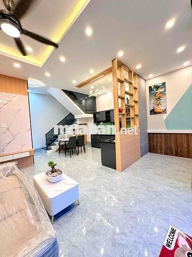 NHÀ ĐẸP LỘ OTO GẦN BỆNH VIỆN DA LIỄU ĐƯỜNG 3/2