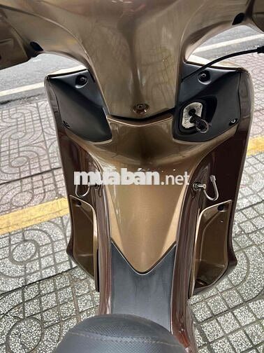 cần bán xe FutureFi