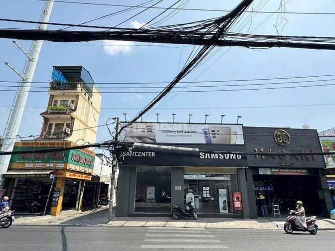 Cho thuê nhà GÓC 2MT 696 Âu Cơ, Phường 14, Quận Tân Bình, Hồ Chí Minh.