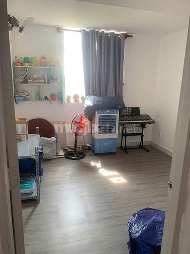 Chung cư 590 CMT8, P11, Q3: 74m2, 2p ngủ rộng, ban công, 9tr/th