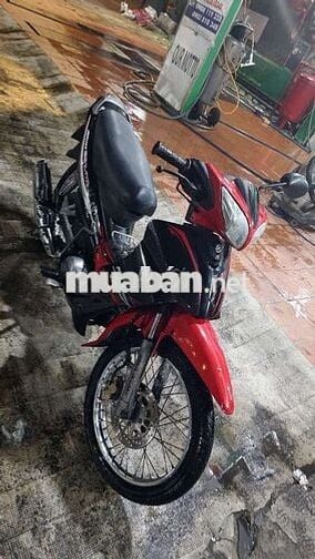 Xe máy Yamaha Jupiter đỏ đen thể thao