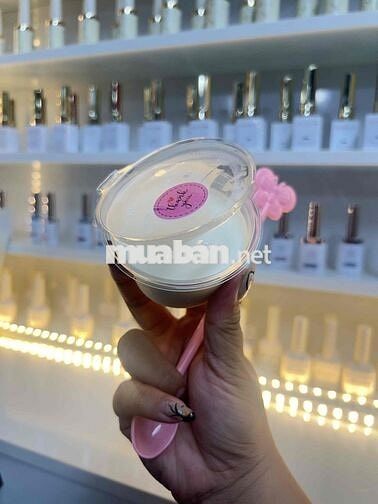 Sang Tiệm Làm Đẹp hoặc Mặt Bằng