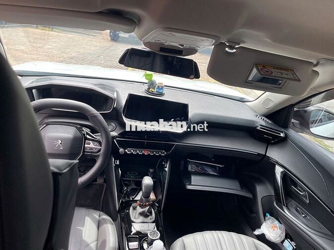 Peugeot 2008 2022 GT Line 1.2 AT - bản cao cấp