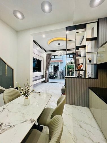 HÀNG HIẾM NHÀ PHỐ GỐC 2 MẶT TIỀN – 2 TẦNG, FULL NỘI THẤT – GIÁ 2,85 TỶ