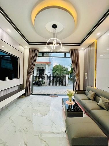 HÀNG HIẾM NHÀ PHỐ GỐC 2 MẶT TIỀN – 2 TẦNG, FULL NỘI THẤT – GIÁ 2,85 TỶ