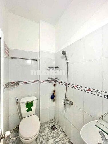 Phòng Gác Lửng, An Ninh Ngay Sân Bay, CV Gia Định