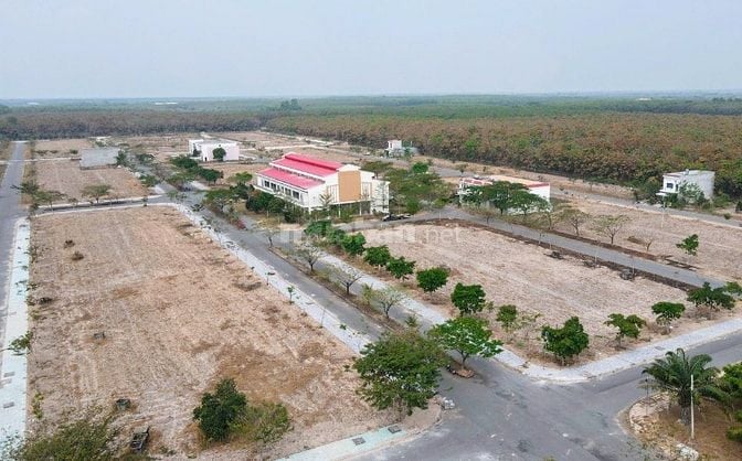 450tr lô đất đối diện chợ khu nhà ở sài gòn land 2