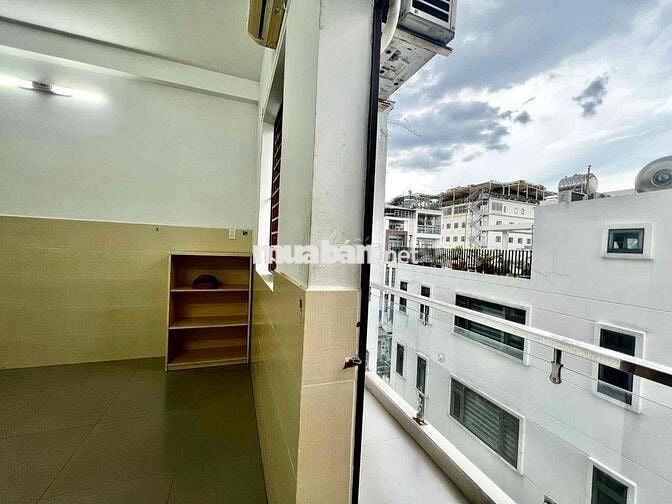 chính chủ cho thuê Phòng Ban Công, ngay Đầm Sen