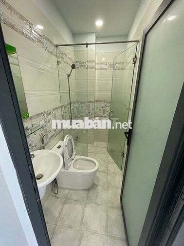 Bán nhà hẻm ôtô tại Nguyễn Thị Thập, 8,2 tỷ, 65.5m2