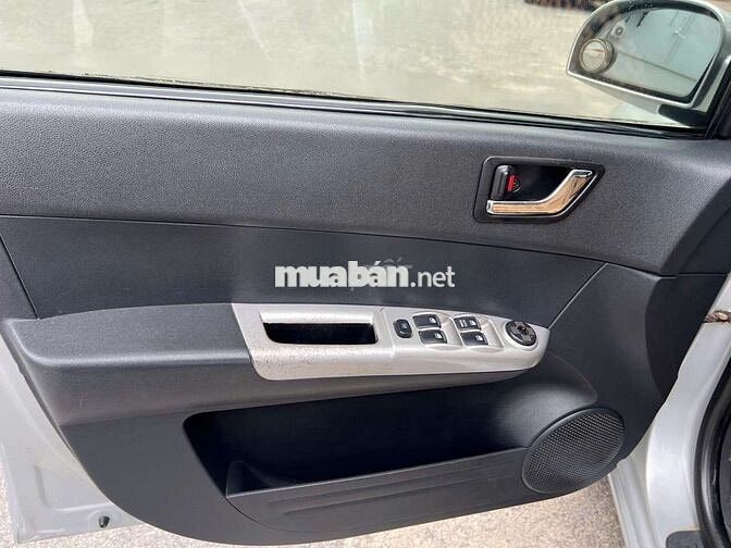 Huyndai Gezt  2010 1.1 MT - 120000 km