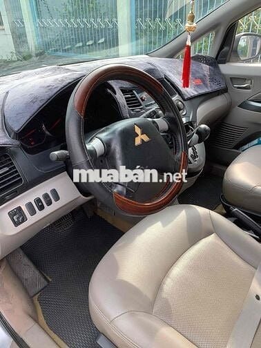 Mitsubishi Grandis 2005 2.4 AT - 98000 km