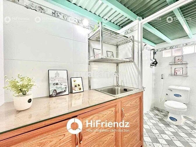 PHÒNG TRỌ MỚI XÂY– THANG MÁY –AN NINH–Cạnh ĐẦM SEN - Ngay Ngã 4 Bốn Xã