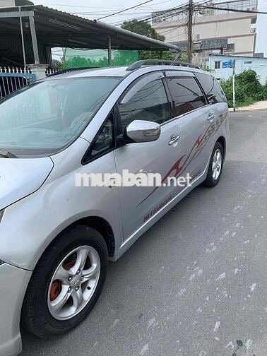 Mitsubishi Grandis 2005 2.4 AT - 98000 km