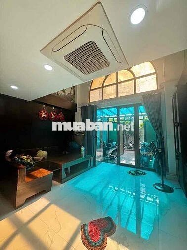 Nhà 5 tầng-61m2(4.7x13)-Đường 7m- Ngay Vạn Phúc City