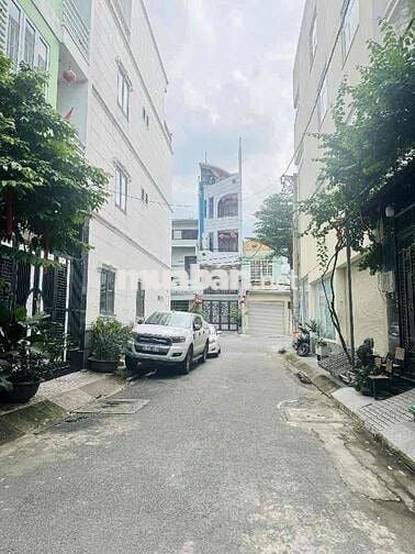 Nhà 5 tầng-61m2(4.7x13)-Đường 7m- Ngay Vạn Phúc City