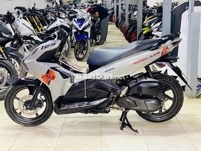 XE MÁY THỊNH PHÁT - AIRBLADE 125 XÁM XI MĂNG LƯỚT
