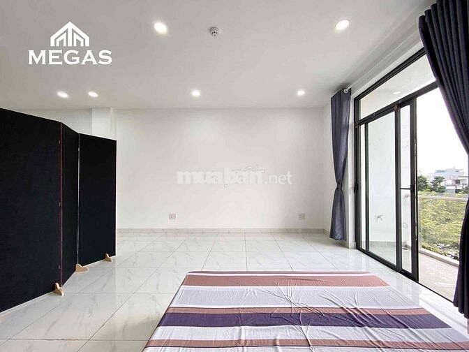 CHO THUÊ CĂN STUDIO 40M2 TÁCH BẾP BAN CÔNG NGAY CẦU KIỆU PHÚ NHUẬN