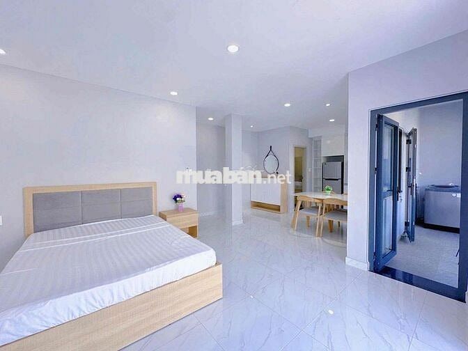 CHO THUÊ CĂN HỘ MẶT TIỀN VIEW BAN CÔNG, GIÁ RẺ