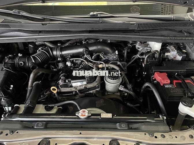 Toyota Innova 2017 2.0E - 117000 km