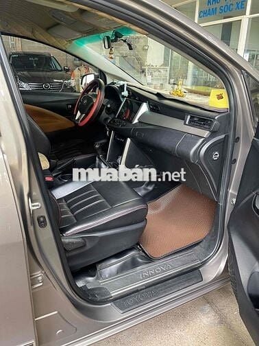 Toyota Innova 2017 2.0E - 117000 km