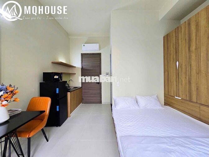 Stu cửa sổ trời siêu bự full nội thất ngay Nguyễn Sơn