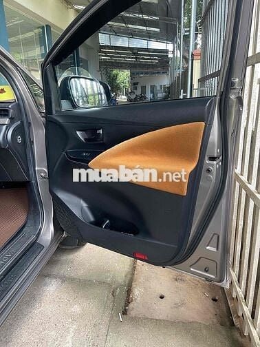 Toyota Innova 2017 2.0E - 117000 km