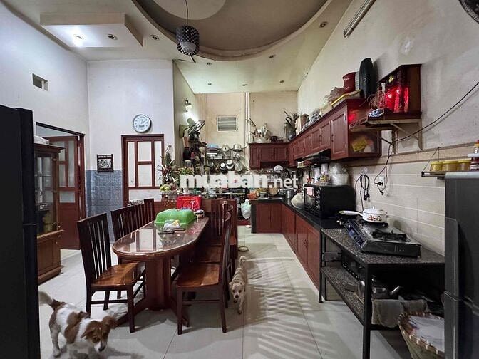 Cần bán nhà vườn dt: 7x25m nở hậu thạnh xuân Q12