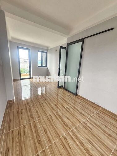 Nhà mới xây mặt tiền thuận tiện kinh doanh ,buôn bán, vỉa hè dài 10m .