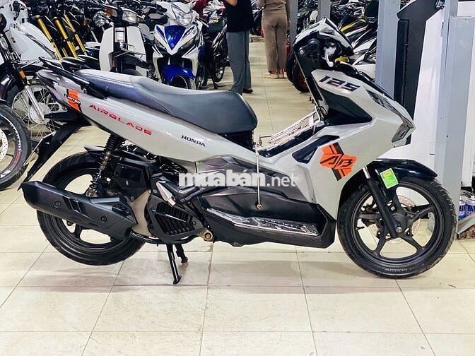 XE MÁY THỊNH PHÁT - AIRBLADE 125 XÁM XI MĂNG LƯỚT