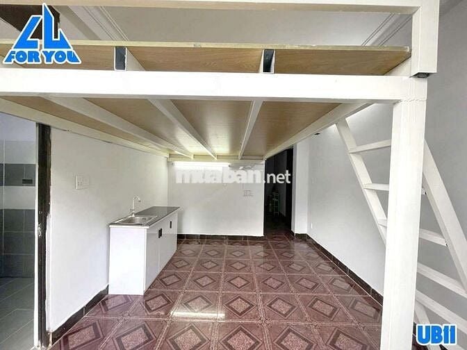 Phòng Cửa Sổ Giá Rẻ - Cuối Nguyễn Oanh