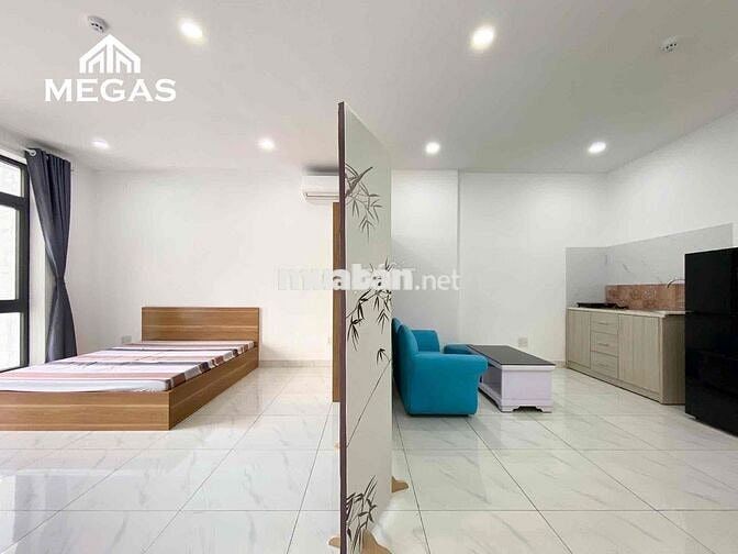 CHO THUÊ CĂN STUDIO 40M2 TÁCH BẾP BAN CÔNG NGAY CẦU KIỆU PHÚ NHUẬN