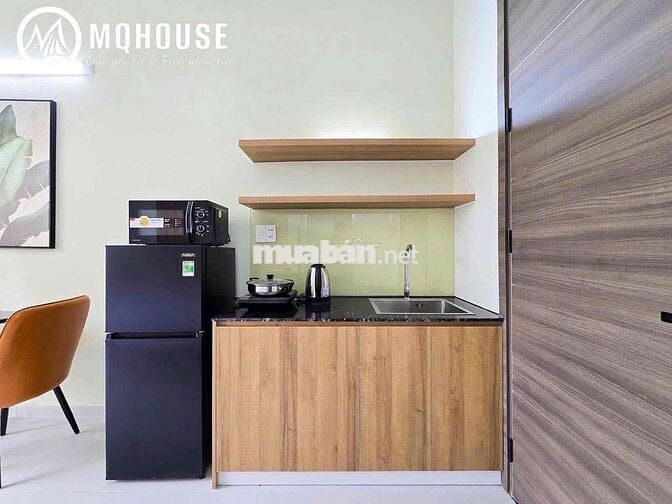 Stu cửa sổ trời siêu bự full nội thất ngay Nguyễn Sơn