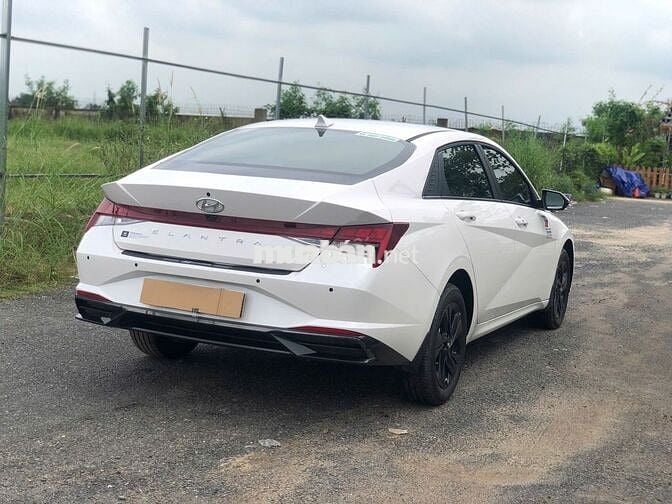 Hyundai Elantra 2025 1.6 AT Đặc biệt - 2000 km