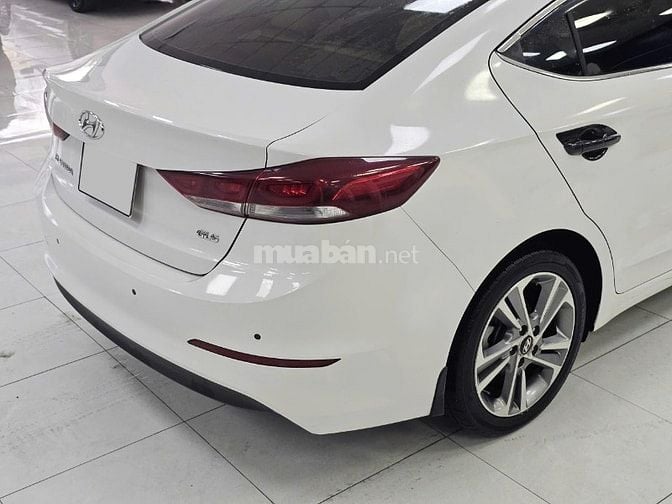 Em bán hyundai elantra 2018 2.0 GLS màu trắng
