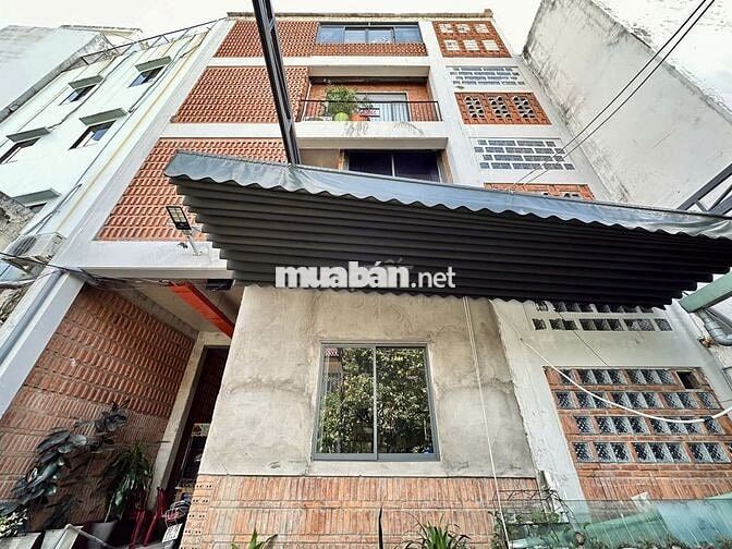 Khuôn đất vàng kinh doanh 695m² ngay chợ Nguyễn Xí - 5 tầng - 80 tỷ.