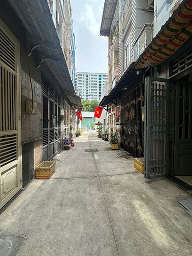 Cần bán nhà 1 trệt 2 lầu đường số 44 Trương Đình Hội P16 Q8