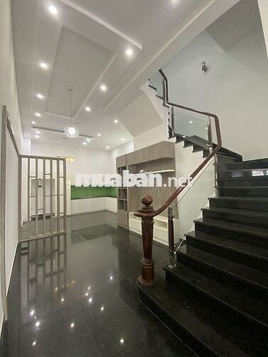 Bán nhà 4 tầng, Mặt tiền đường nhựa 10m, Lê Văn Lương - Giá 6,5 Tỷ