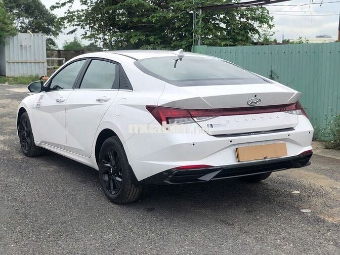 Hyundai Elantra 2025 1.6 AT Đặc biệt - 2000 km