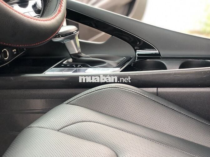 Hyundai Elantra 2025 1.6 AT Đặc biệt - 2000 km