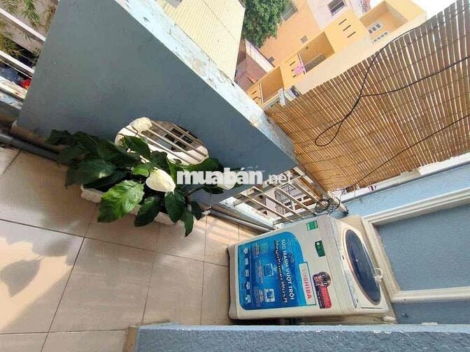 Phòng Studio Ban công, Máy giặt riêng, gần ngã 4 Phú Nhuận