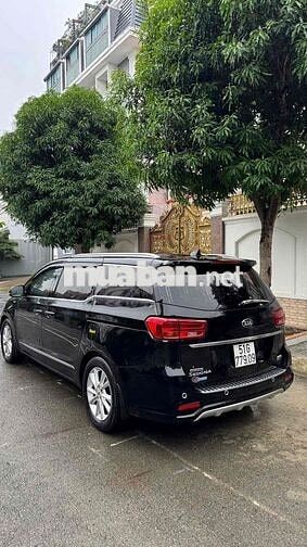 Kia Sedona 2019 Luxury D - 134000 km