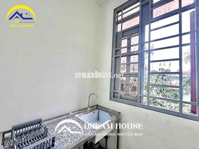 STUDIO BAN CÔNG RIÊNG THOÁNG SẴN MẤY LẠNH NGAY LŨY BÁN BÍCH