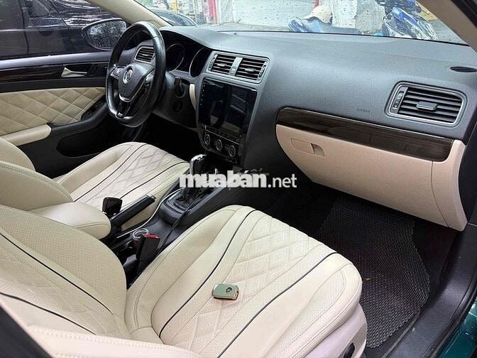 Volkswagen Jetta 1.4 TSI Turbo