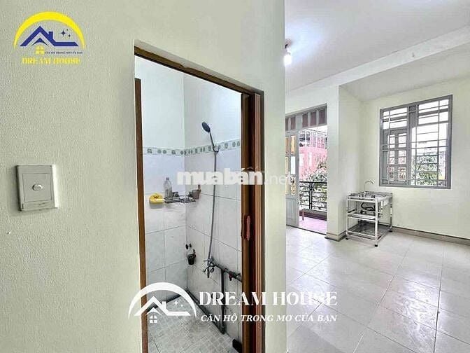 STUDIO BAN CÔNG RIÊNG THOÁNG SẴN MẤY LẠNH NGAY LŨY BÁN BÍCH