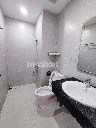 Chính chủ cho thuê căn hộ góc toà CT3 chung cư Thái Hà, Bộ Công An