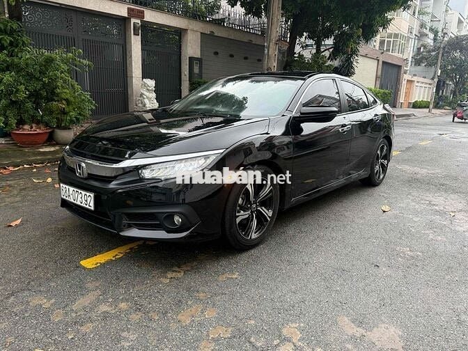 Honda Civic 2017 1.5 L - 32000 km