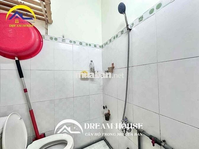 STUDIO BAN CÔNG RIÊNG THOÁNG SẴN MẤY LẠNH NGAY LŨY BÁN BÍCH